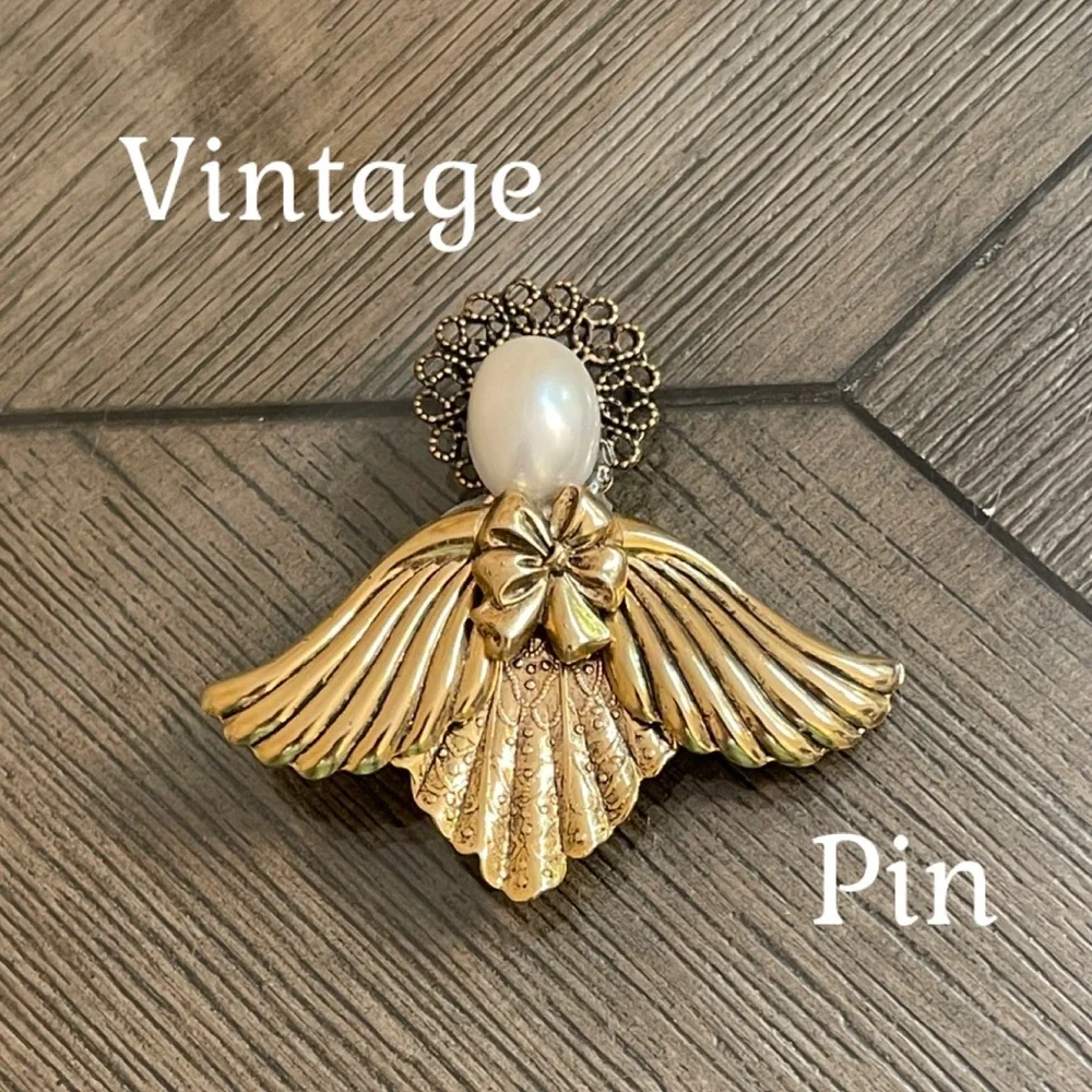 Vintage Gold-tone Angel Wing Brooch with Pearl Accent